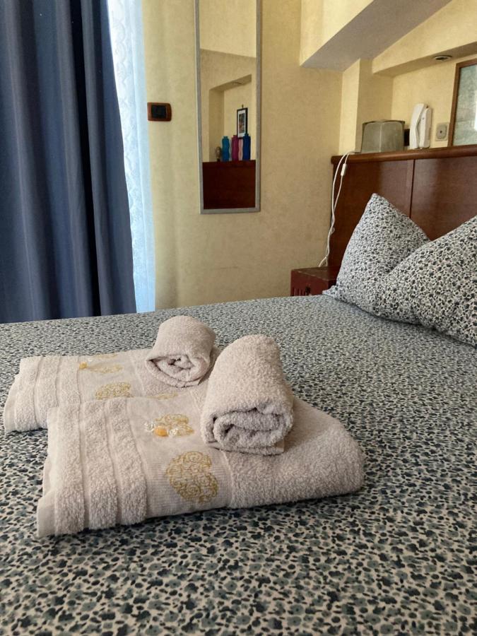 Jfk B & B Ciampino Exterior foto